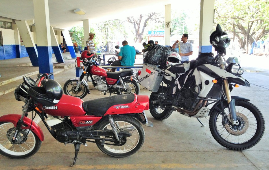 Blanco waiting at customs with the "flock" for the green light to roll on into El Salvador