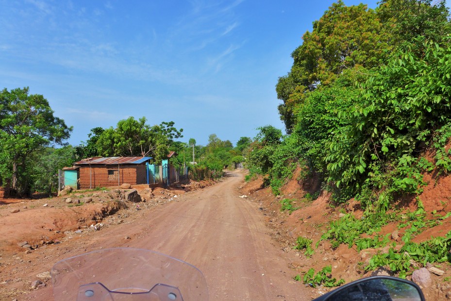 dirt roads lead out of El Imposible park