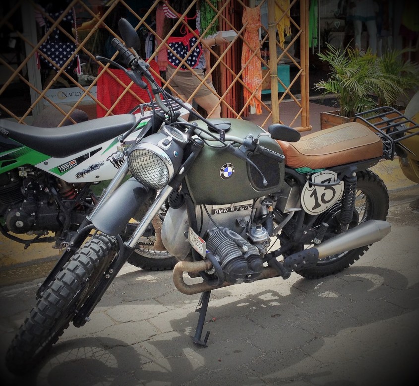 only thing that really caught my eye when we rolled through busy Tamarindo