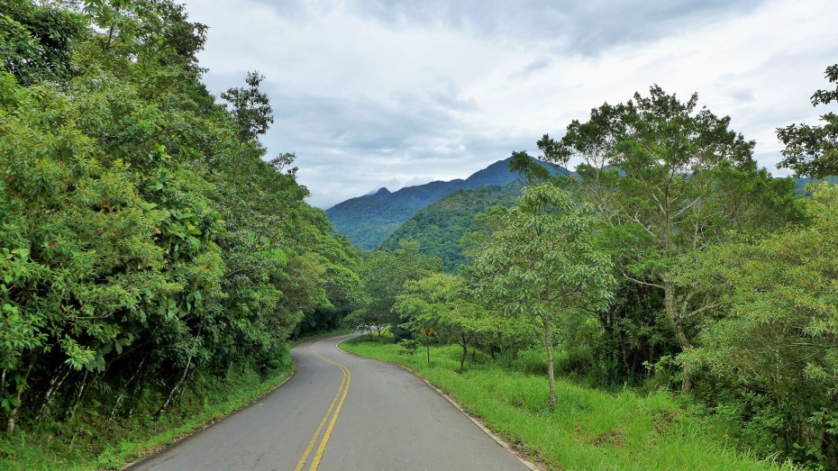 smooth mountain curves in Panama