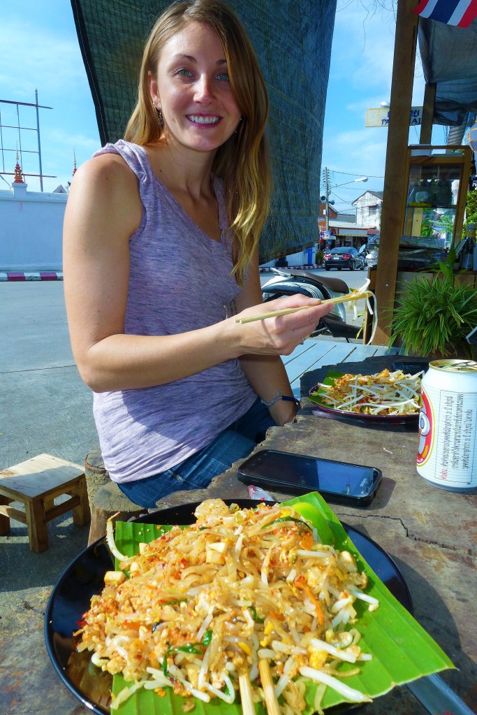 street side pad thais, cheap and tasty!