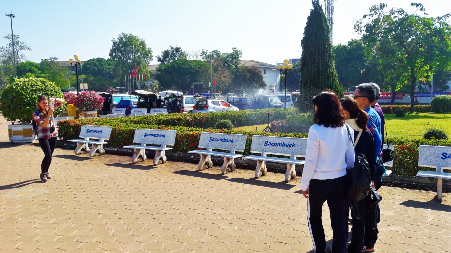 Jenn playing photographer for other tourists