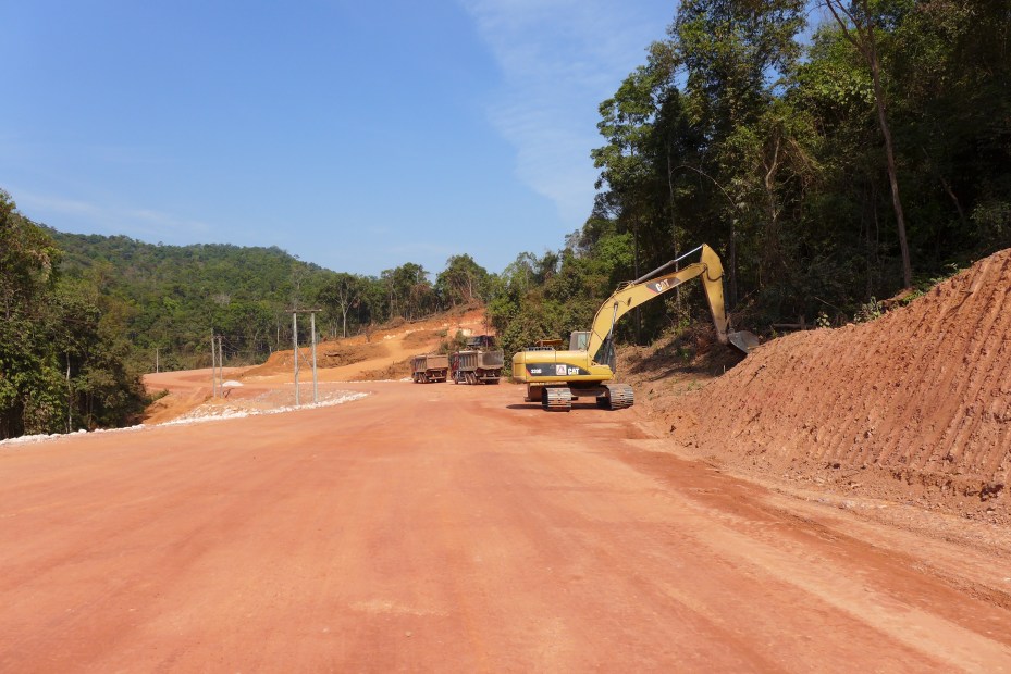 40-50km of the loose slippery surface caused more then a few cuts, scrapes and bruises..