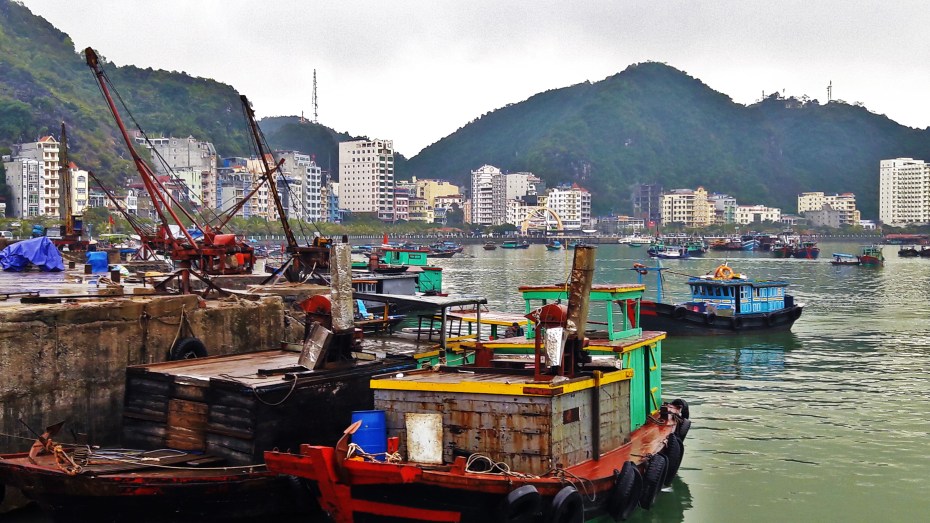 Cat Ba fishing troller 