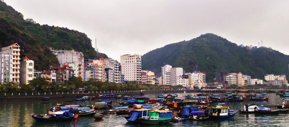 hotel strip south Cat Ba